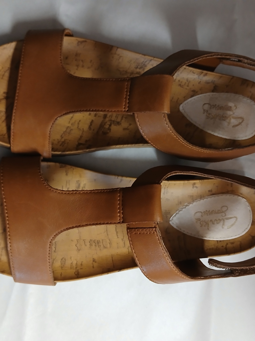 Clarks Tan Leather T-Strap Slingback Sandals - Picture 4 of 6